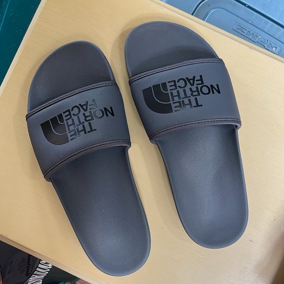 Men’s The North Face Sandal Slides Size 8 - Picture 2 of 8